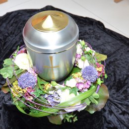 Städtische Pietät Frankfurt am Main die Pietät Frankfurt für Städtische Bestattung Frankfurt am Main­ wir sind ein städtisches Bestattungsinstitut